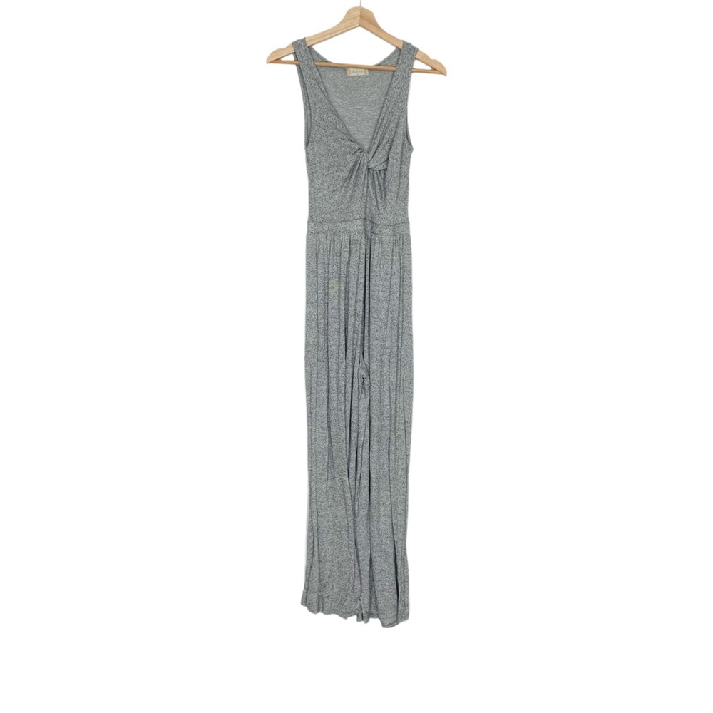 Altar'd State Heather Gray Twist
Front One Piece Sleeveless Jumpsuit Size Small